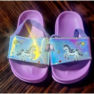 NWT TOMBIK TODDLER SANDALS